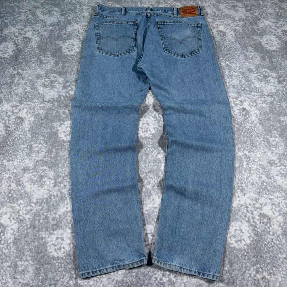 Levi's 505 Regular Fit Jeans Mens 38x34 Blue Medium Wash Straight Leg 00505-4891